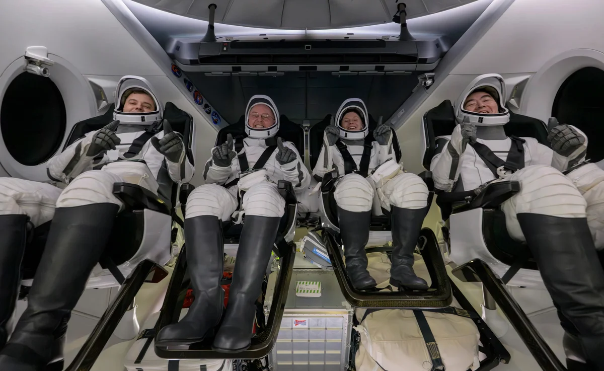 Astronauts Return to Earth in First ISS Medical Evacuation