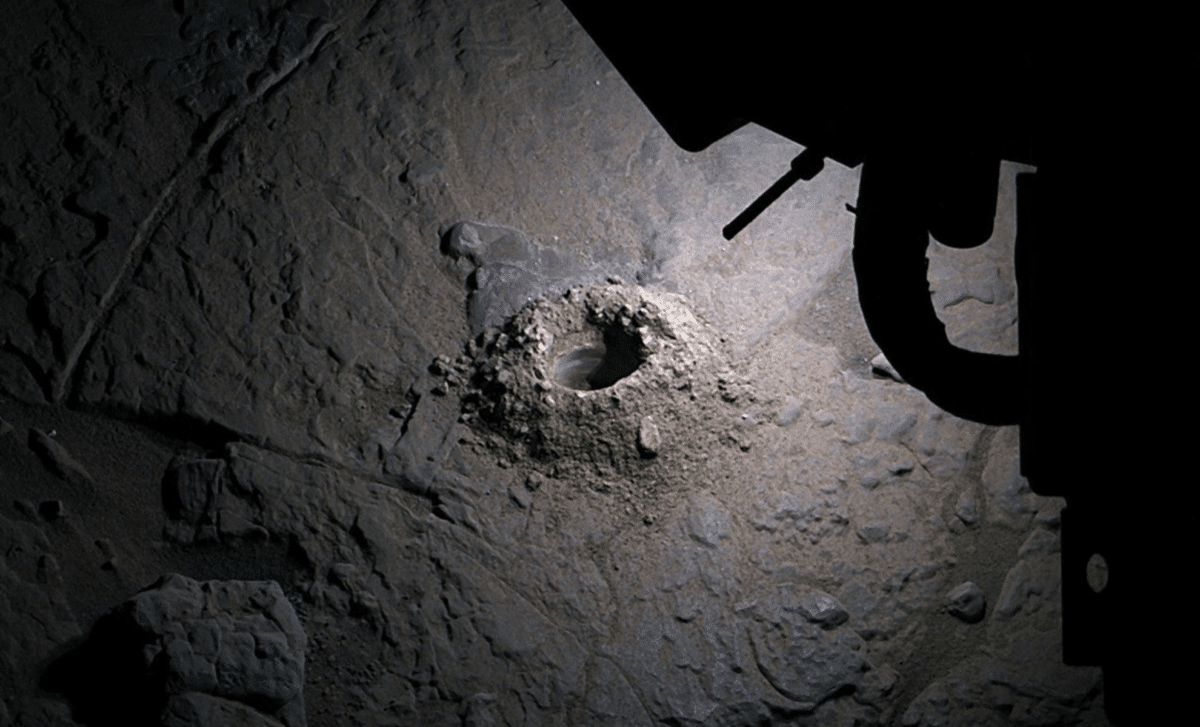 Curiosity Just Lit Up Mars At Night And Revealed A Never-Before-Seen Side Of The Red Planet