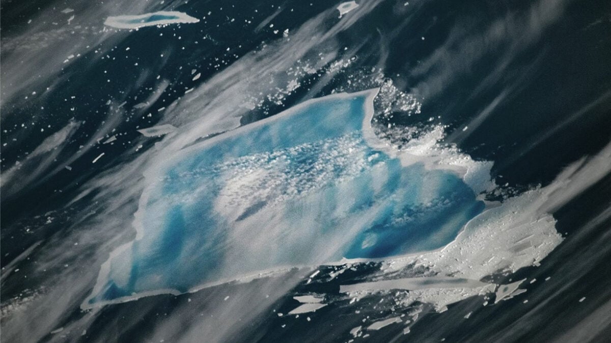Antarctica’s Oldest, Largest Iceberg Is Turning an Ominous Blue Color