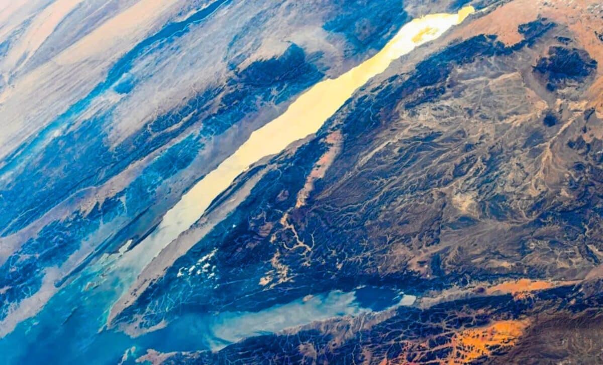 This Forgotten Fault Is Still Active, Pulling Africa and Asia Further Apart