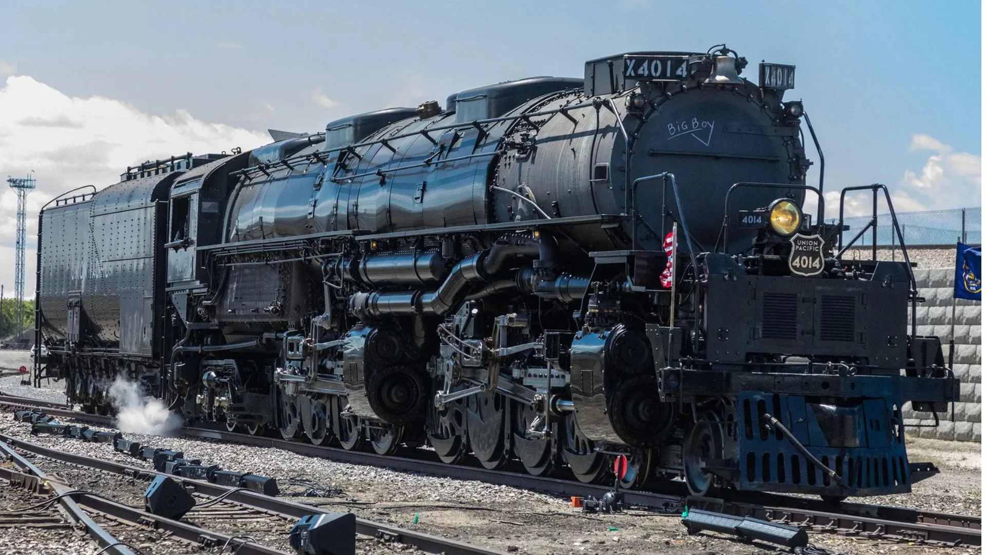 World’s largest steam locomotive eyes first coast-to-coast run in US