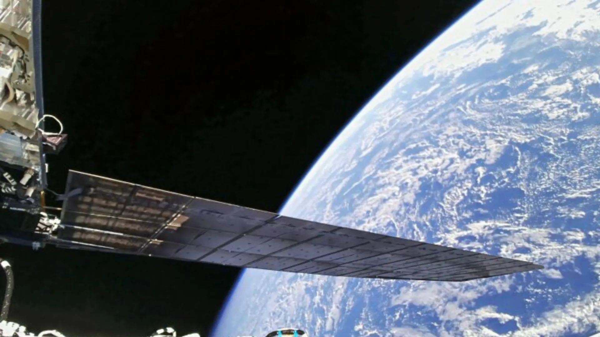 Jeff Bezos’ Amazon Leo satellites disrupt astronomy, like Starlink