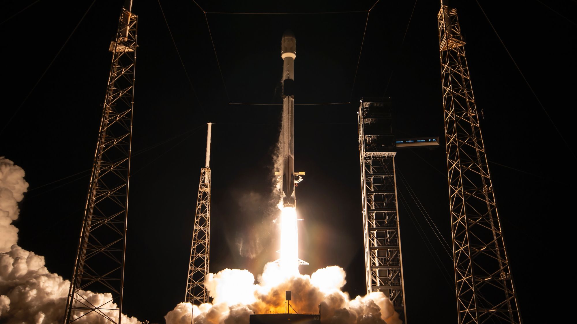 SpaceX launches advanced GPS satellite for US Space Force (photos)