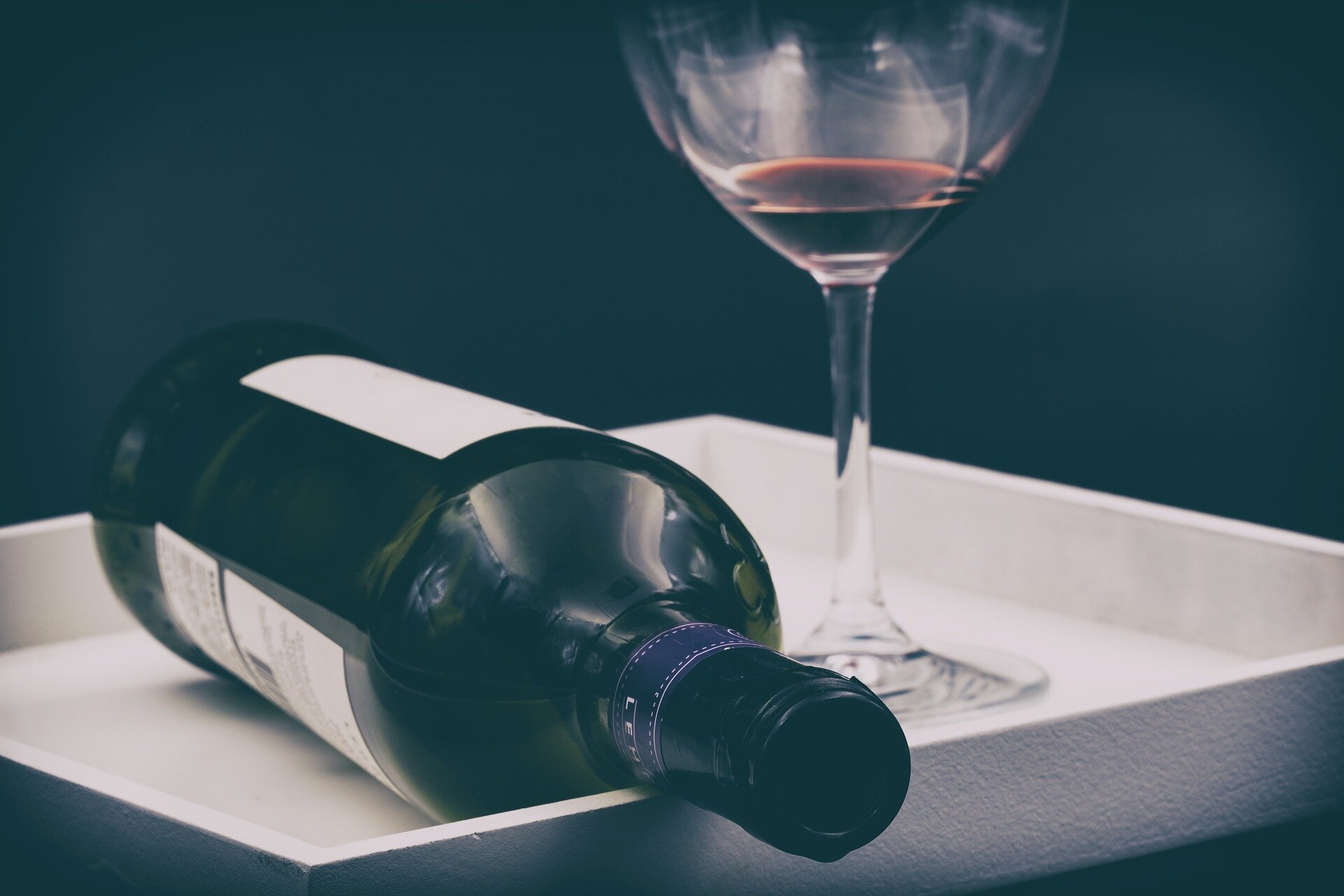 Pain and recreational drug use stand out as potent triggers for late alcohol use disorder relapse