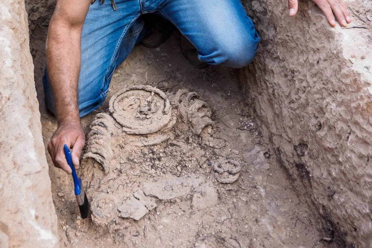 Byzantine monk chained with iron rings uncovered