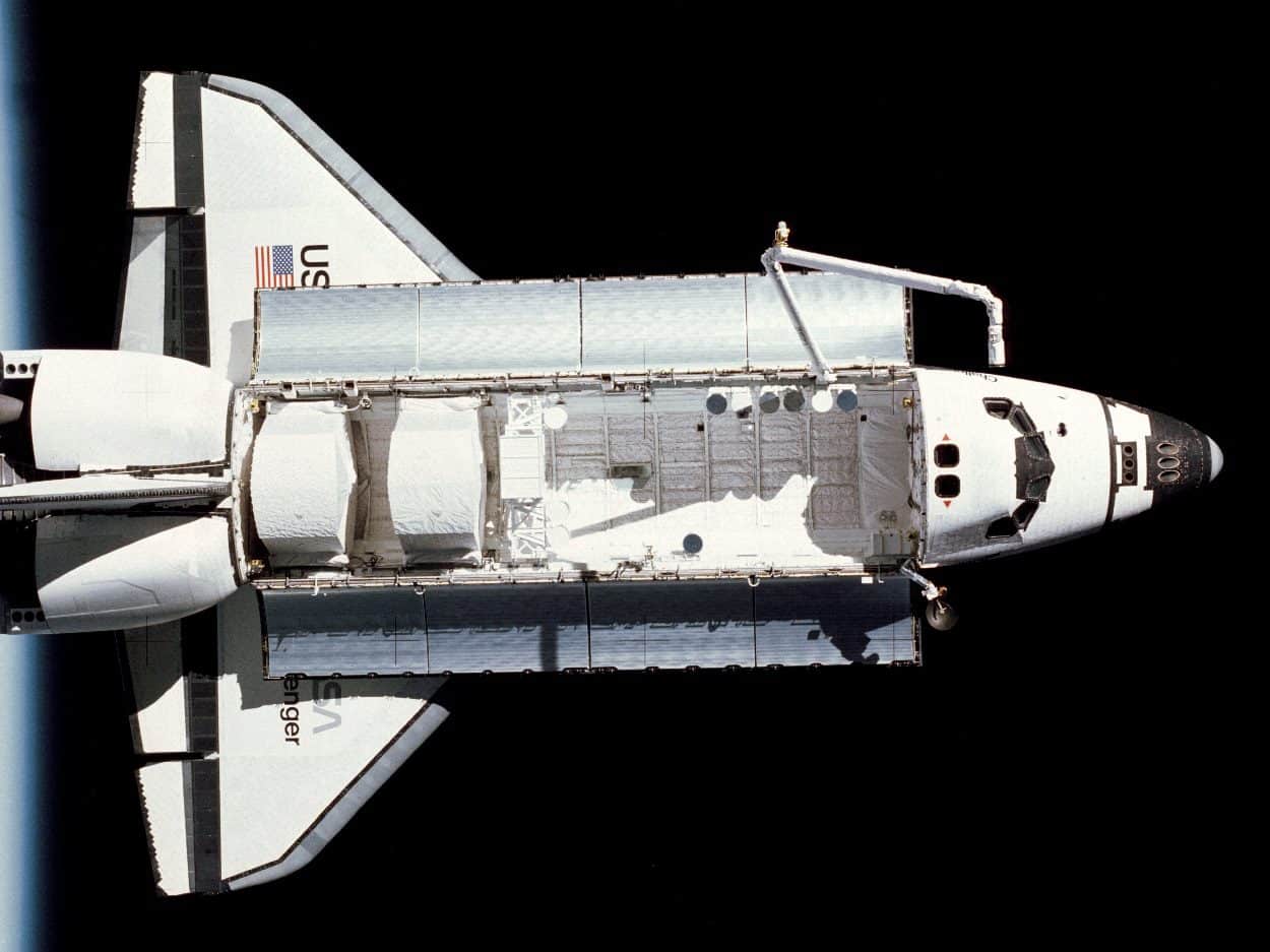 Filmmakers discover large fragment from Challenger space shuttle