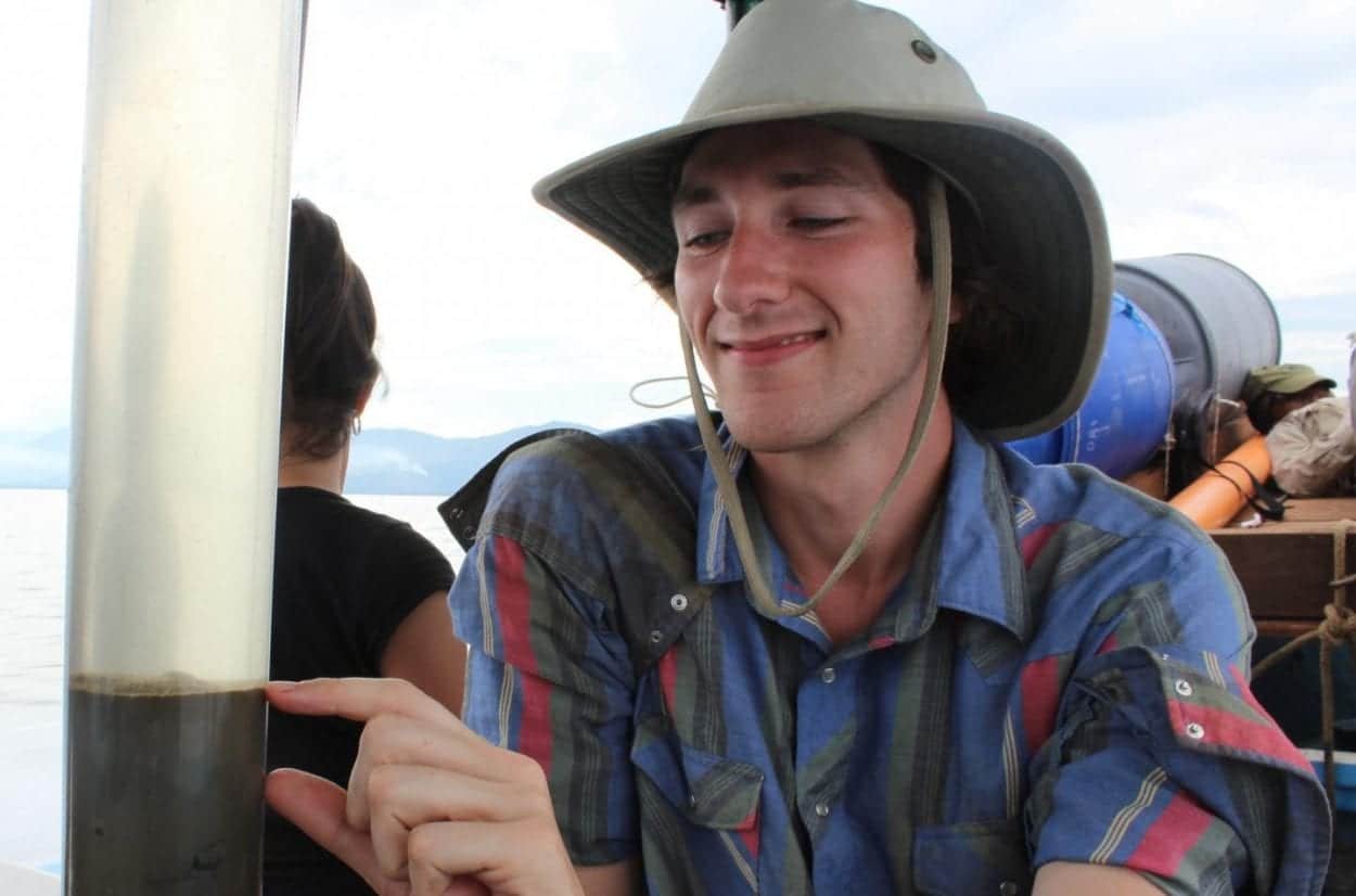 Fecal records show Maya population affected by climate change