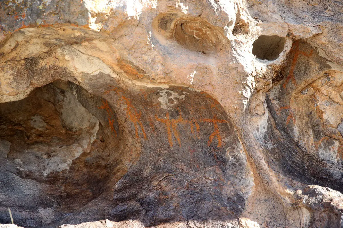 Hiker stumbles across ancient rock paintings in Kayseri