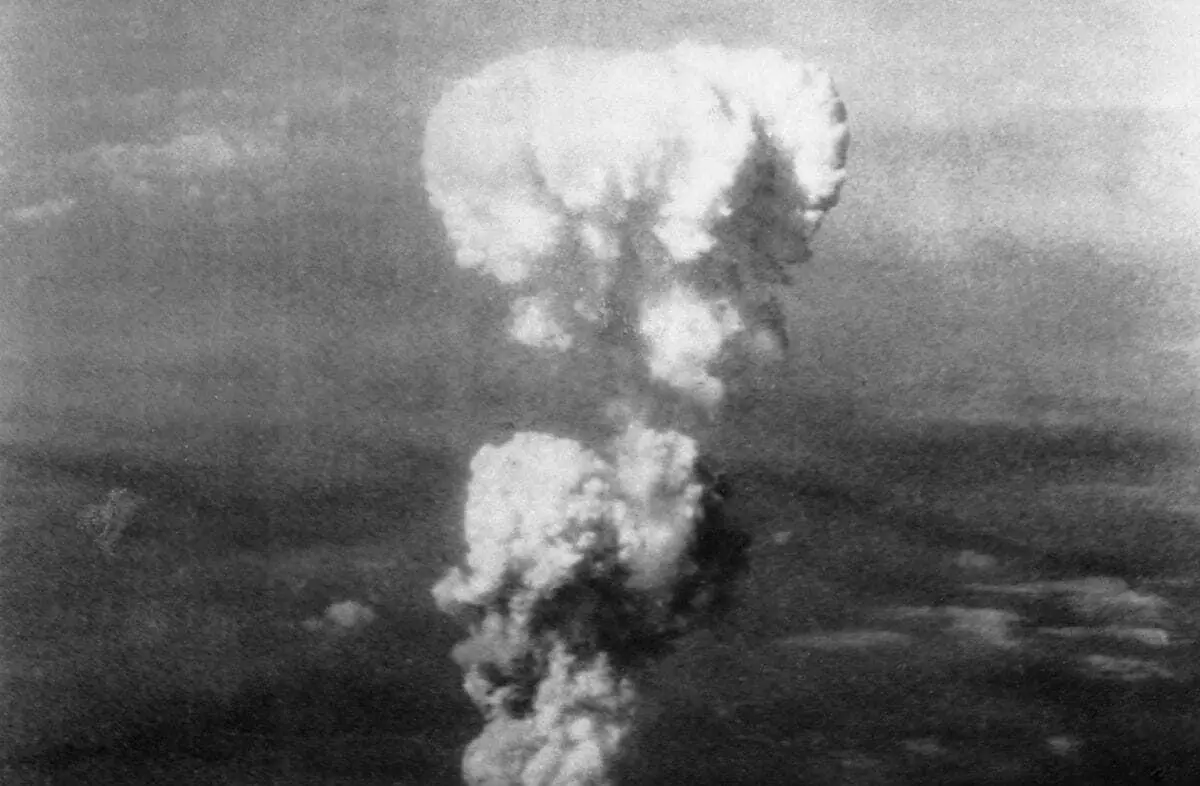 Scientists calculate radiation dose in bone from victim of Hiroshima bombing