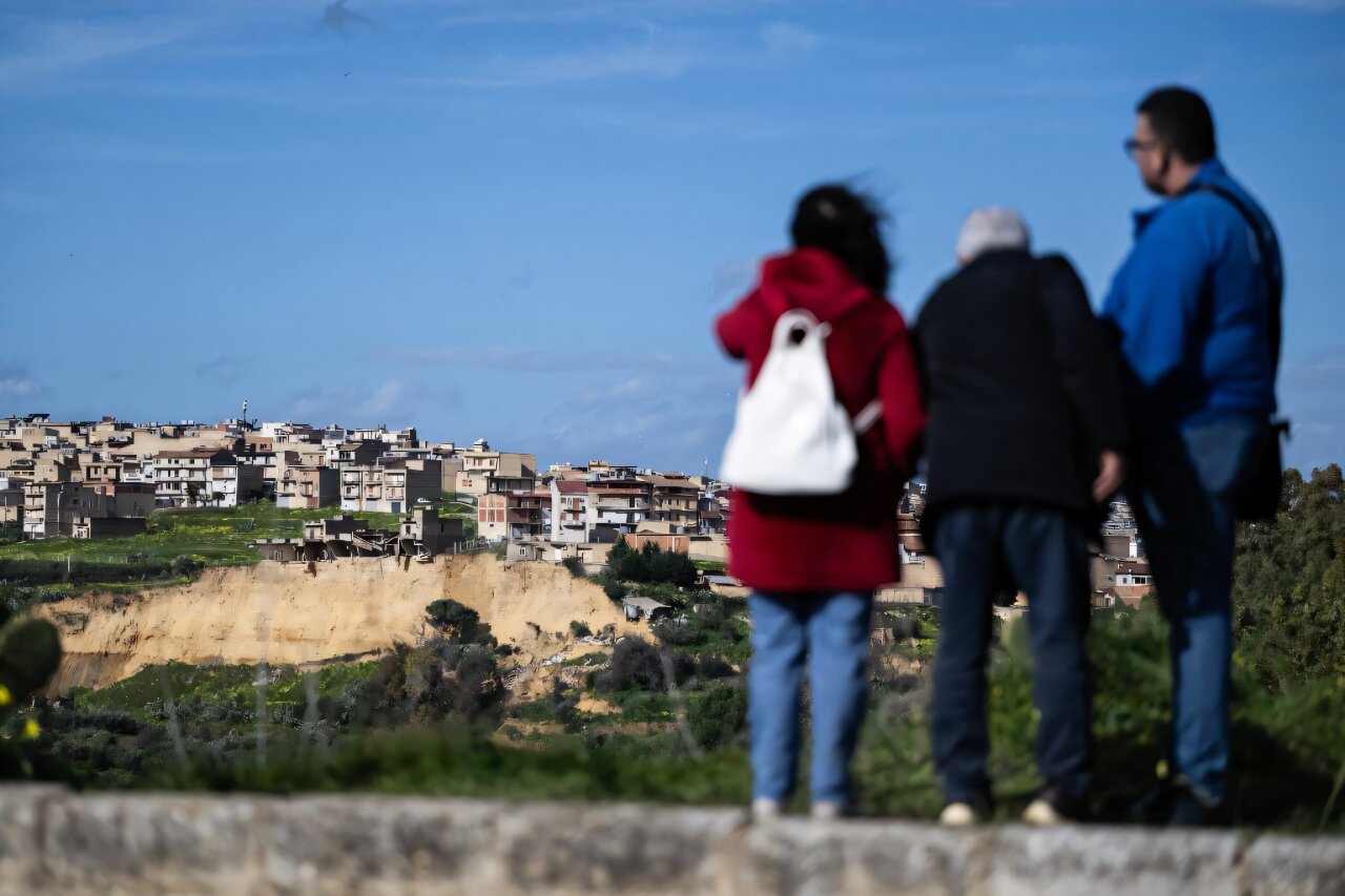 Fear in Sicilian town as vast landslide risks widening