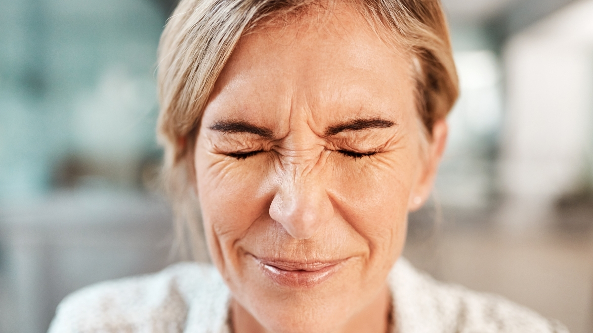 Got an Annoying Twitch? Here’s What to Consider Before You Think The Worst : ScienceAlert