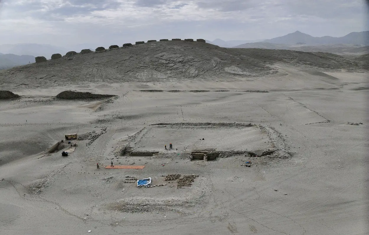 Structure for observing celestial movements predates the Chankillo observatory