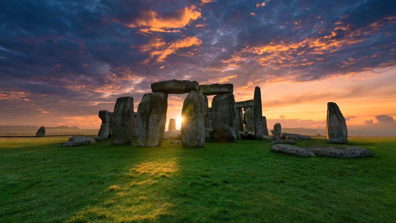 People, not glaciers, transported rocks to Stonehenge, study confirms