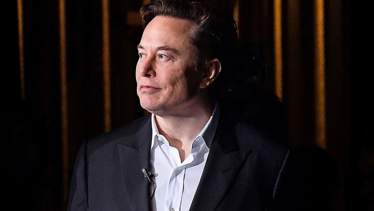 Elon Musk Offers Rs 2.18 Crore Salary for Engineers Who Know ‘Vibe Coding’