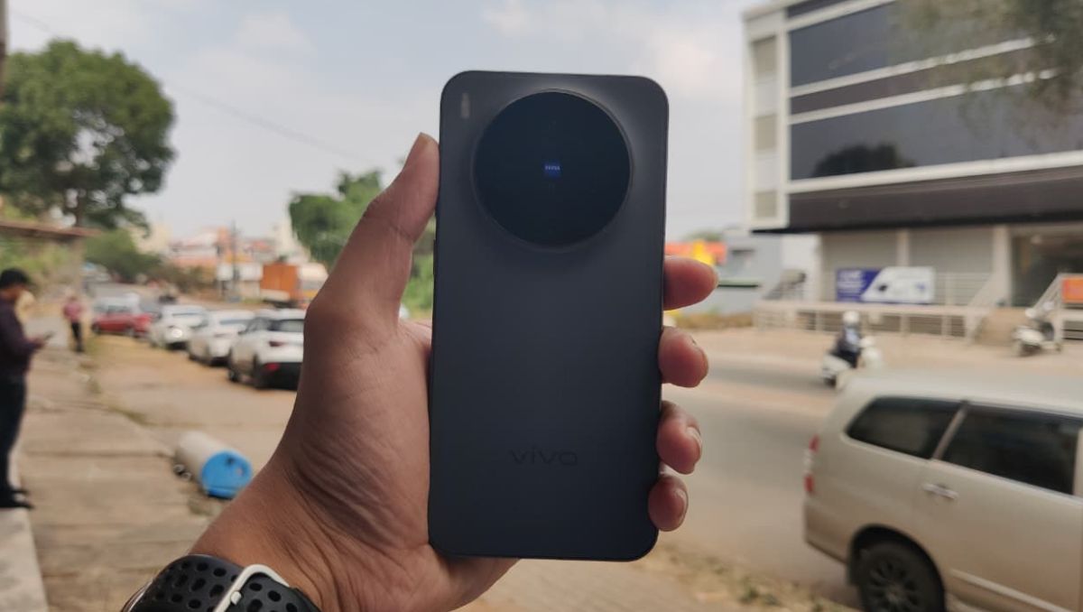 Vivo X300 Review: A Flagship That Knows Where to Draw The Line