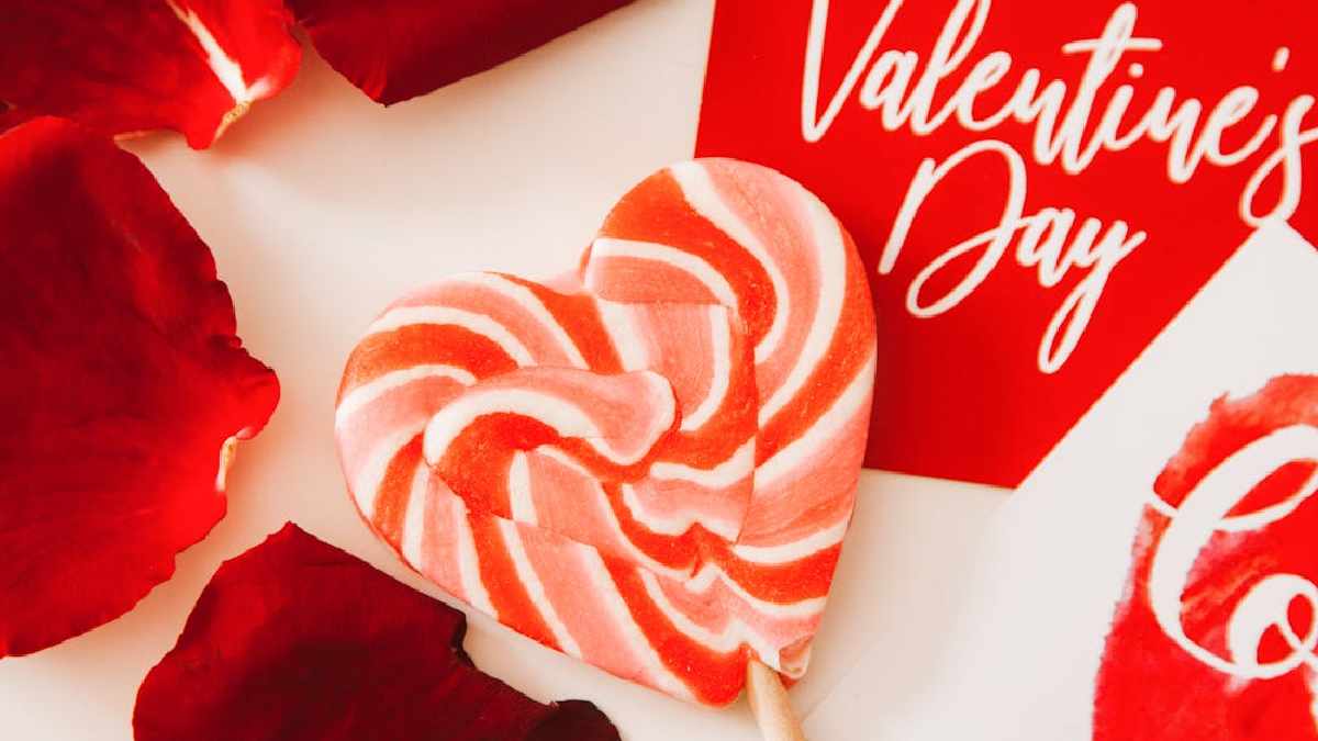 Valentine’s Day 2026: Top AI Prompts To Generate The Perfect V-Day Greetings & Message For Your Date