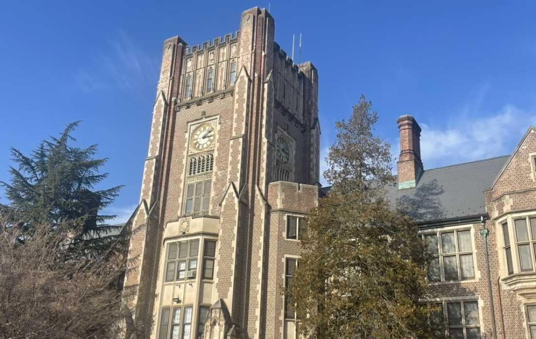 Junot Díaz’s ‘Oscar Wao’ removed from English class at NJ school : NPR