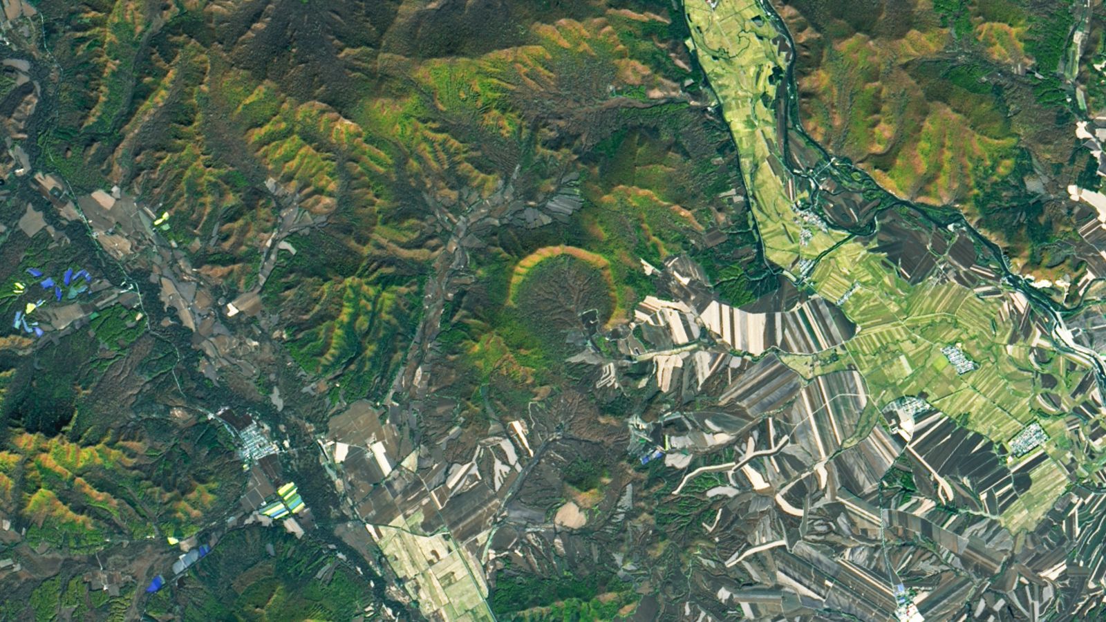 Incomplete remains of world’s ‘youngest’ impact crater spotted lurking in Chinese forest — Earth from space