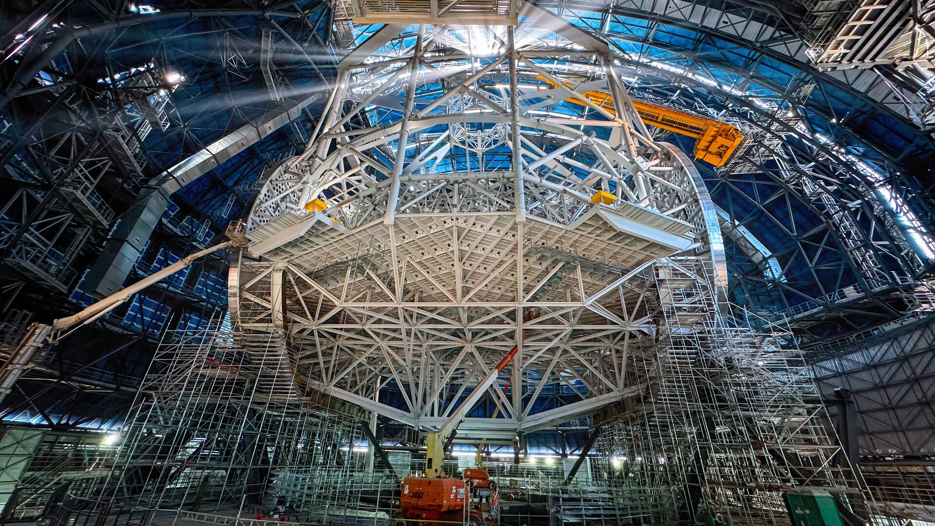 The heart of a giant telescope photo of the day for Feb. 9, 2026