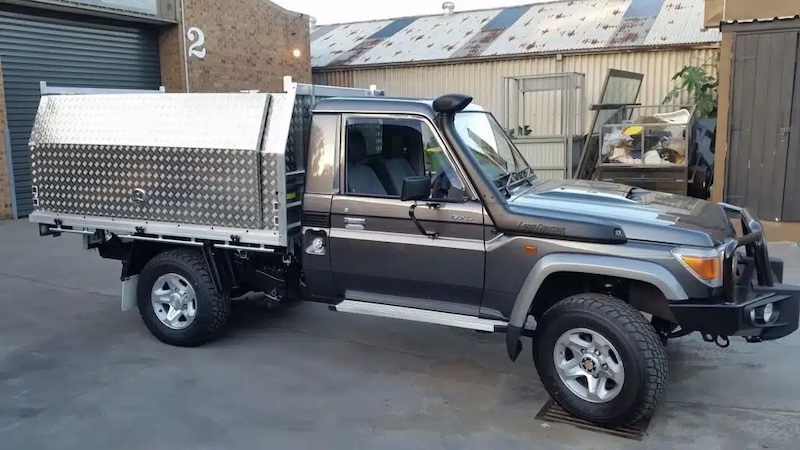 Choosing Stainless Steel for Food Truck Fitouts: A Perfect Blend of Hygiene and Style