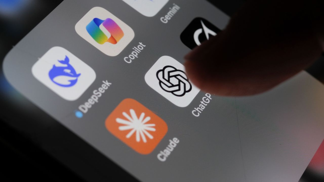 ‘The prize is enormous. The dynamics are shifting.’: OpenAI models are the top favorites for enterprise users right now – but Anthropic isn’t far behind