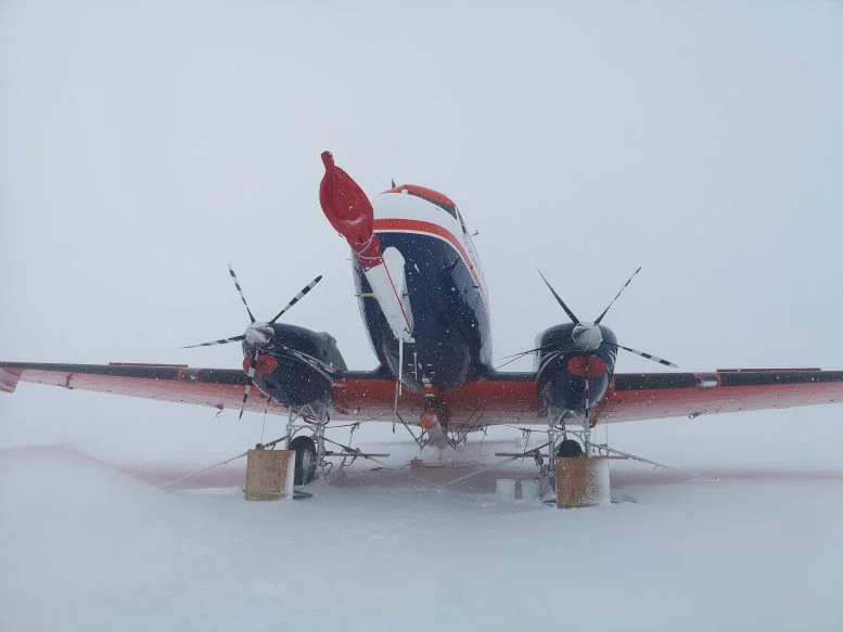 Antarctica’s Cloud Mystery: What’s Really Floating Above the Ice?