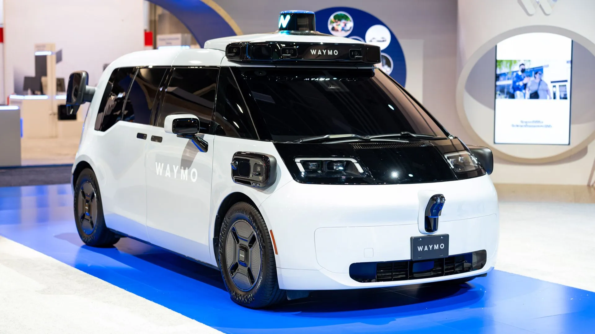 New Waymo Ojai robotaxi cuts sensors by 42% for visual efficiency