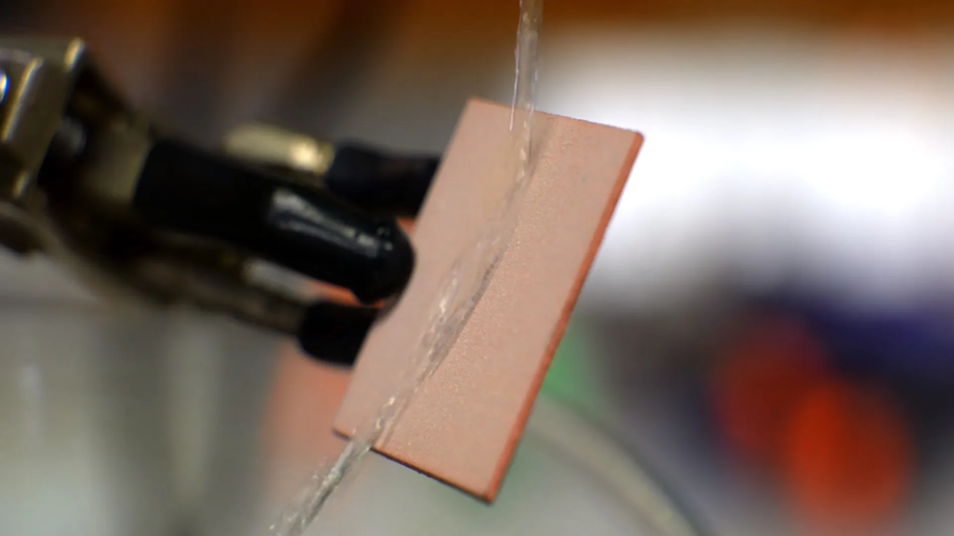 New cheap heatshield coating repels near-boiling water on any surface