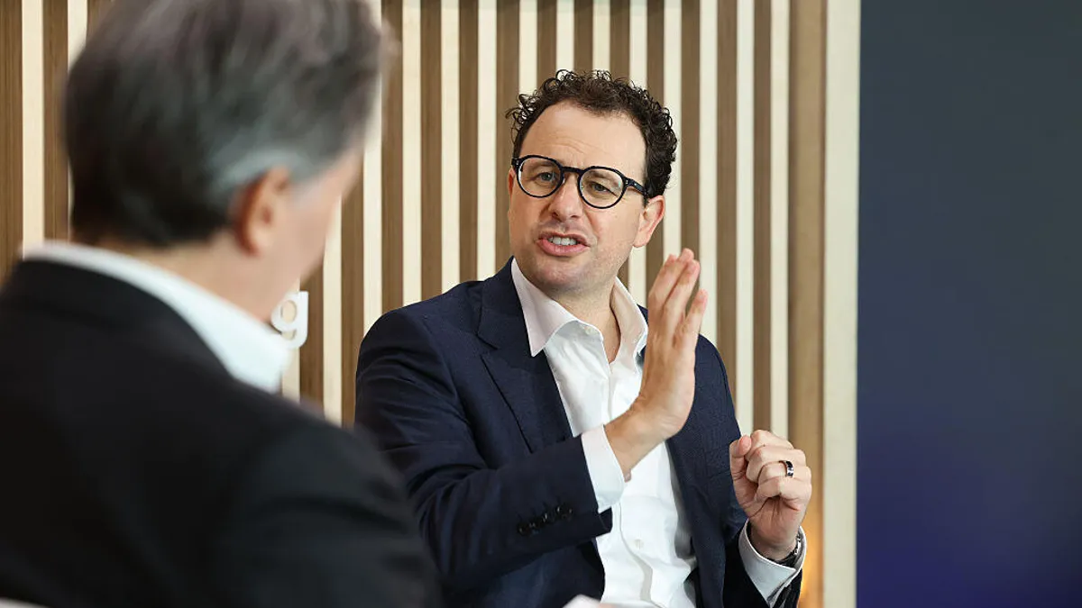 Trump Slams Anthropic as ‘Woke,’ Orders Feds to Stop Using Claude AI