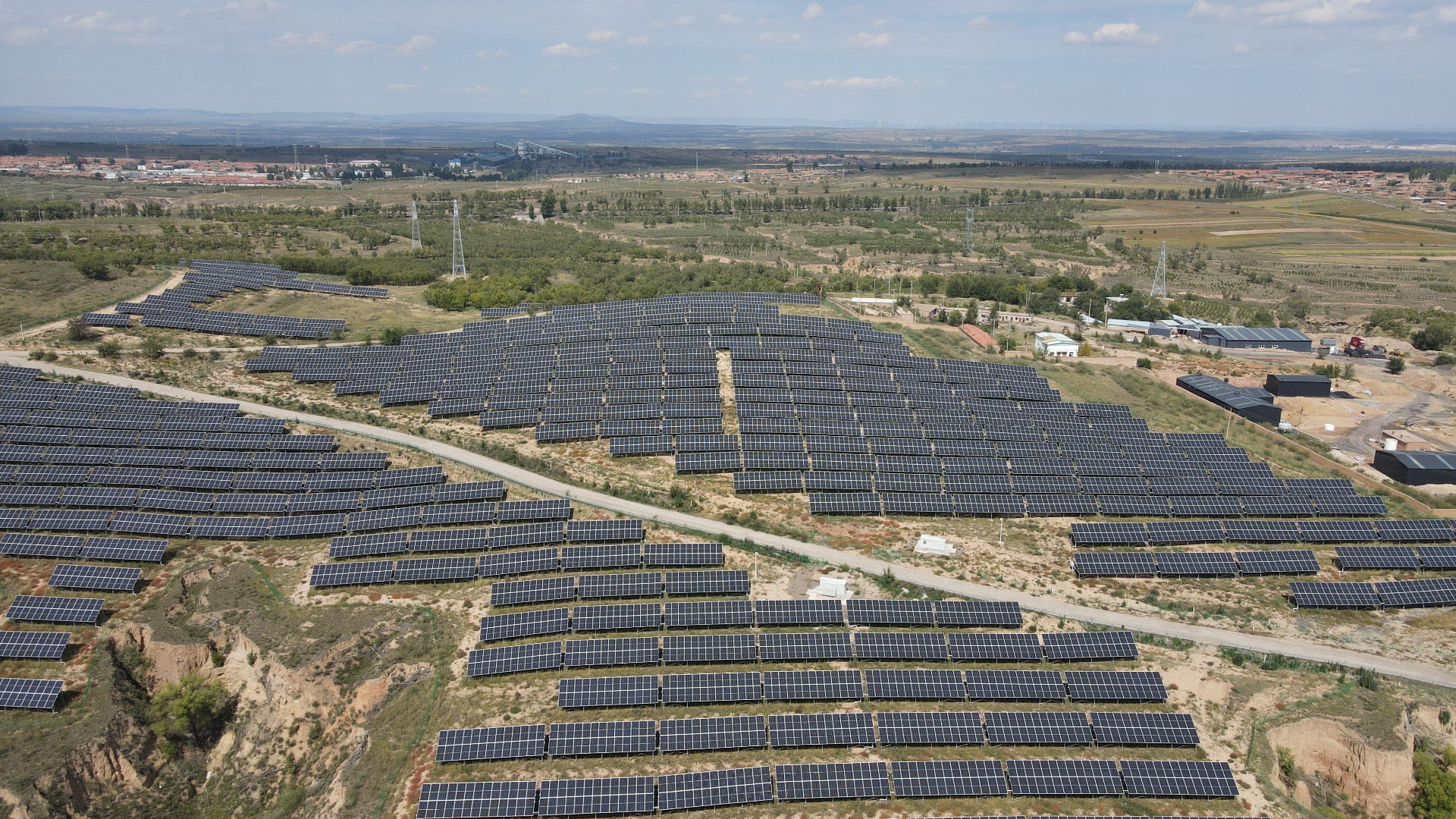 Chinese firm’s new back-contact solar cells offer 27% efficiency