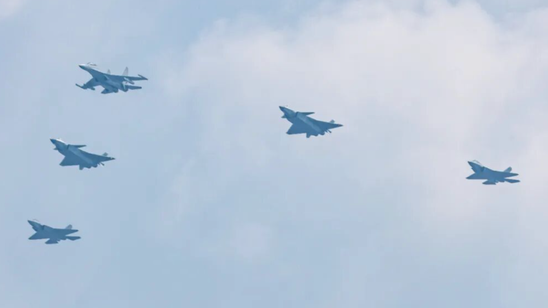 China’s 5th-gen jet shows stealth, advanced avionics in fight for buyers