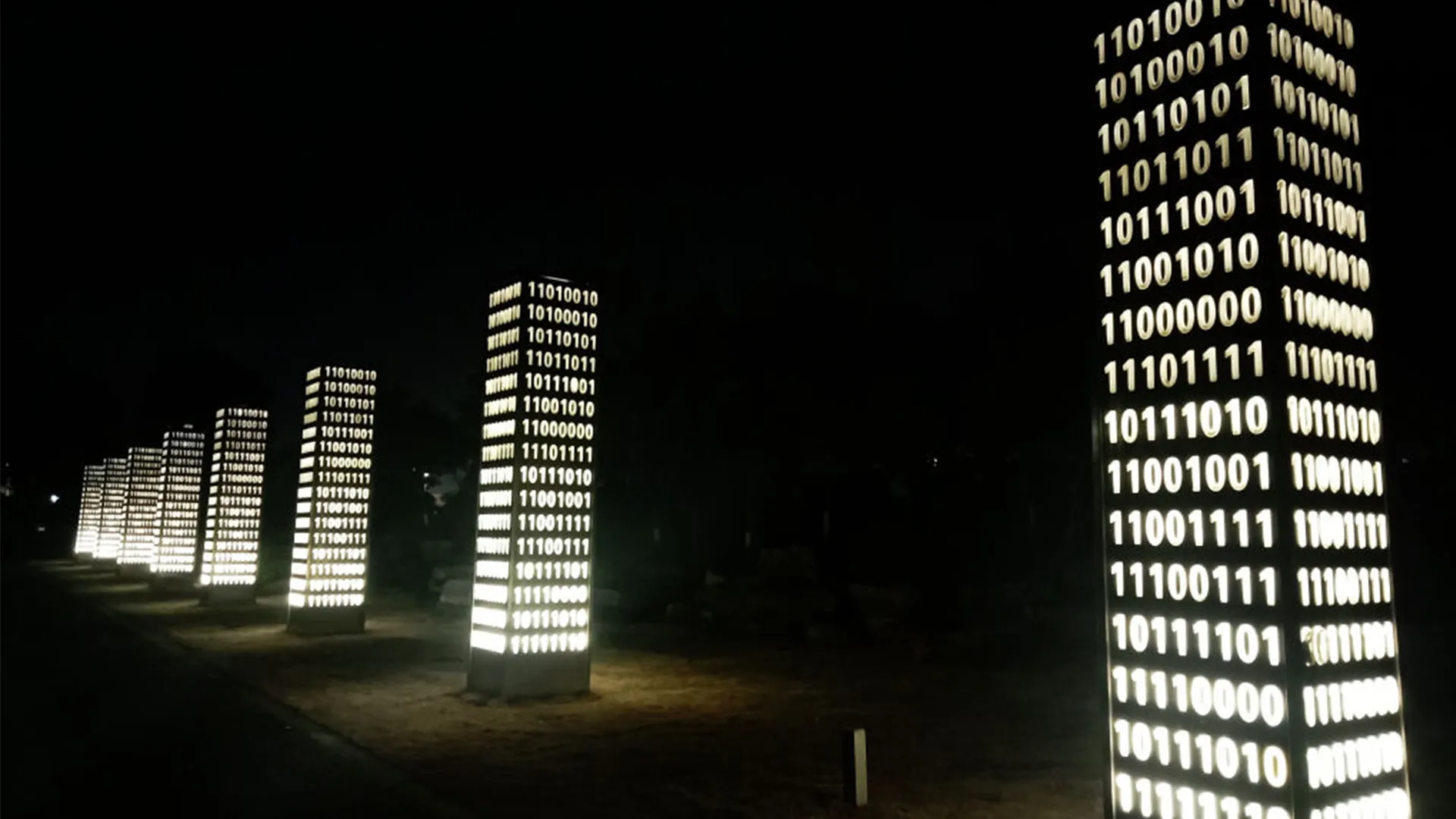 This computer lets light solve complex calculations