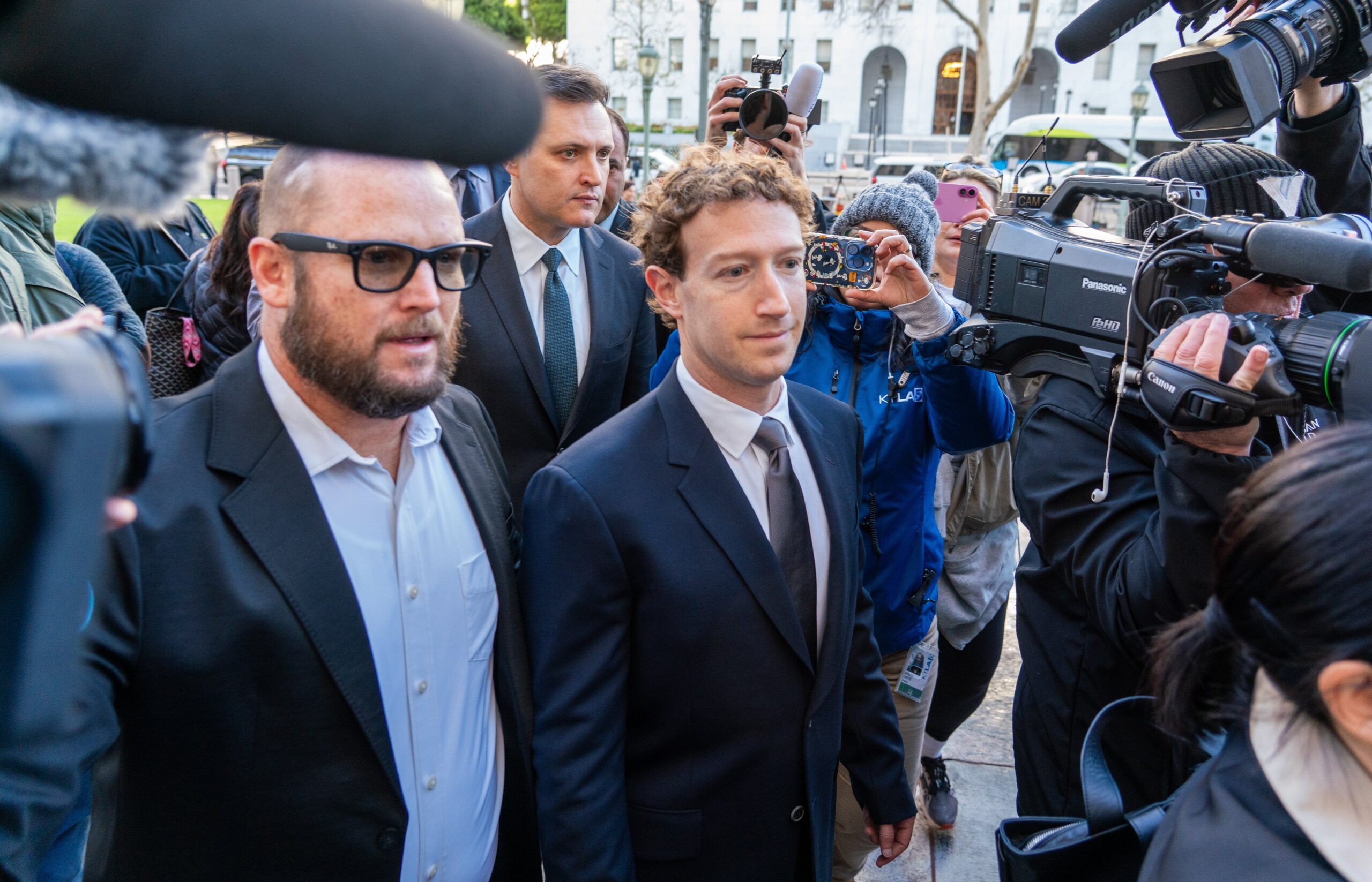 Zuckerberg testifies in front of jury during social media addiction trial