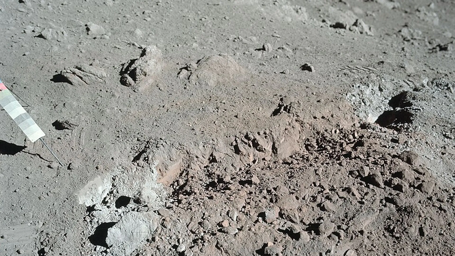 Moon dust, 3D laser technique could be used to make future lunar bases