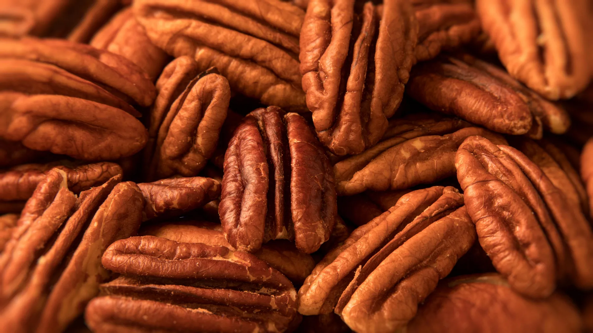 Pecans found to improve cholesterol and boost heart health