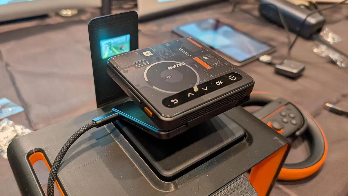 Aurzen’s Zip Foldable Pocket Projector Gets a Cyberpunk-Themed Makeover