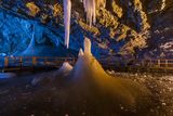 5,000-Year-Old Bacteria Strain Found in Ice Cave Resistant to 10 Common Antibiotics