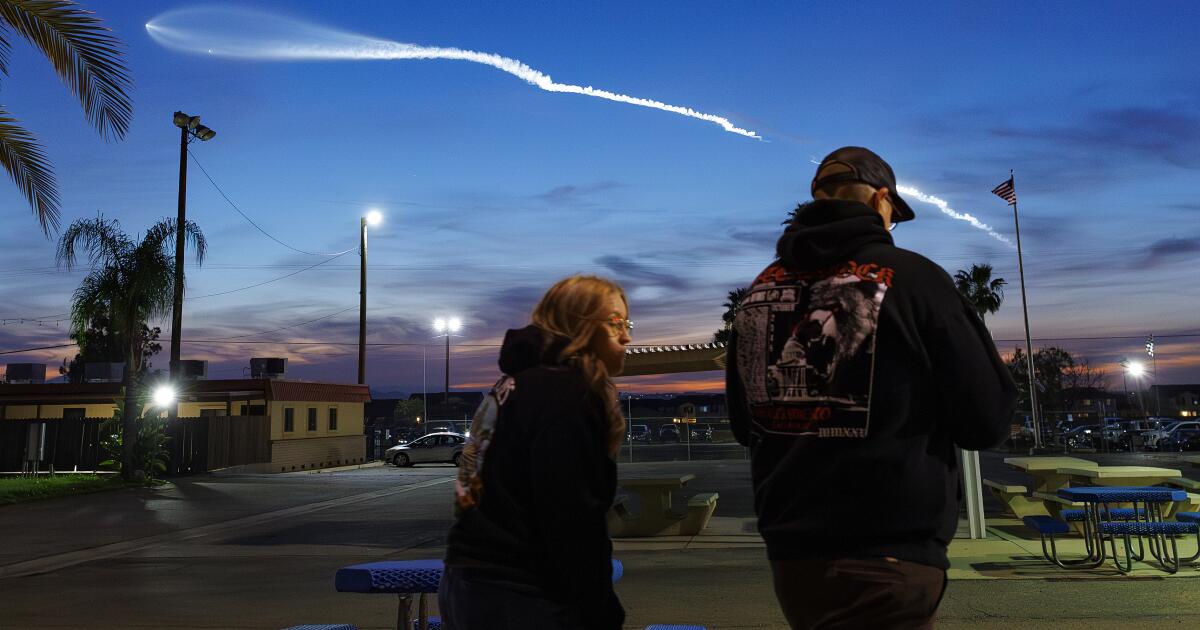 Southern California sky is lit up by Valentine’s Day SpaceX launch