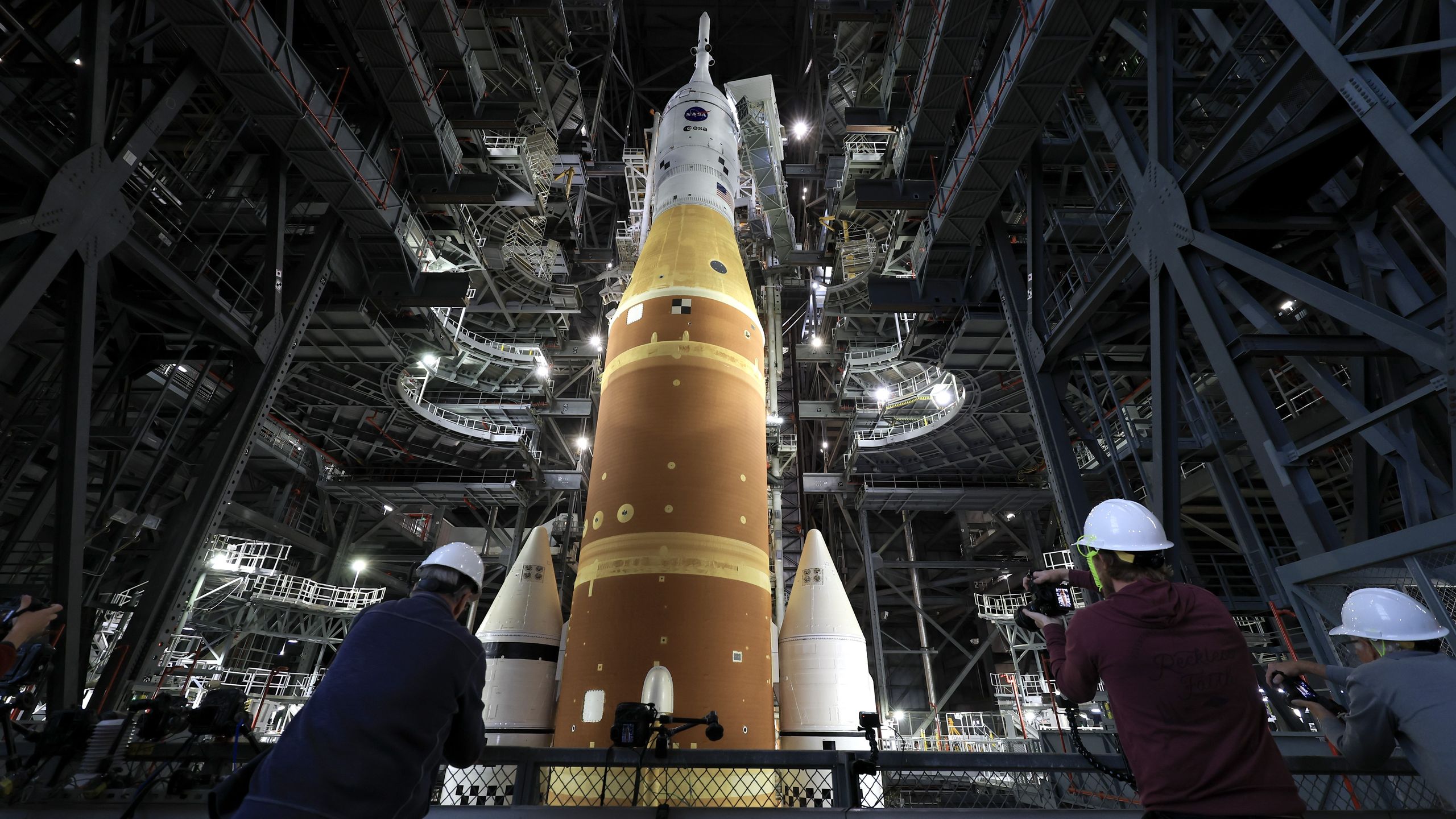 Hydrogen leak derails Artemis II wet rehearsal, pushing launch date back by weeks