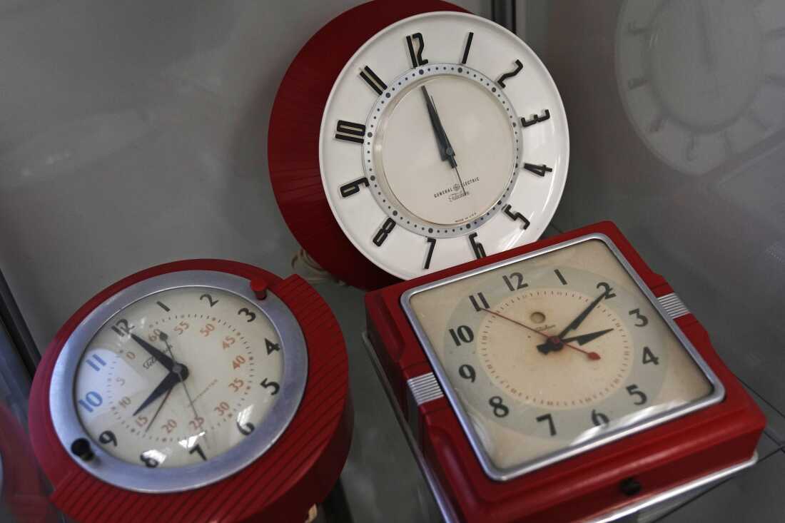 British Columbia to make daylight saving time permanent : NPR