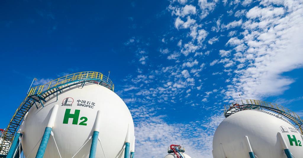 Hydrogen bubble’s squeaky pop | Business