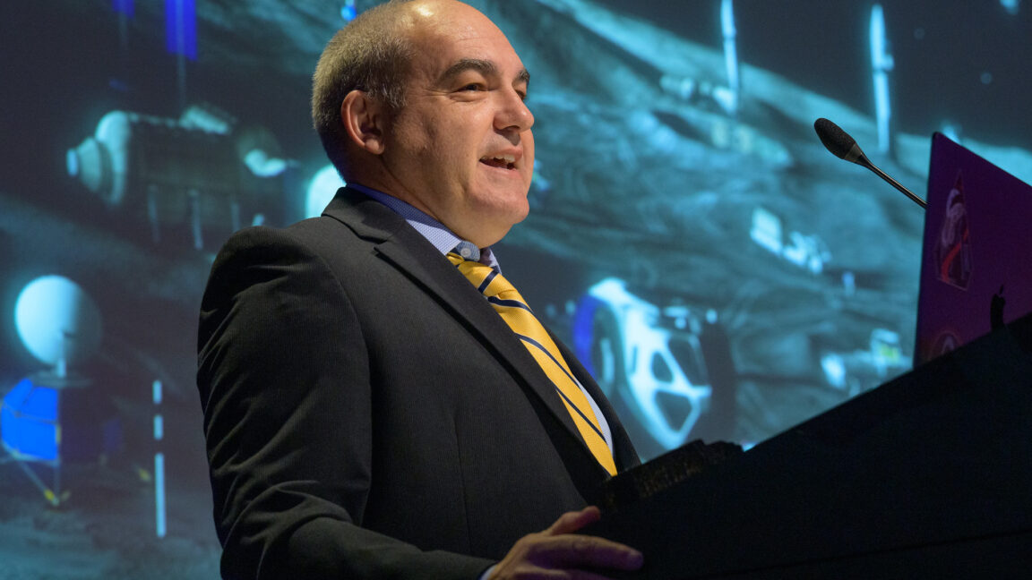 We got an audience with the “Lunar Viceroy” to talk how NASA will build a Moon base