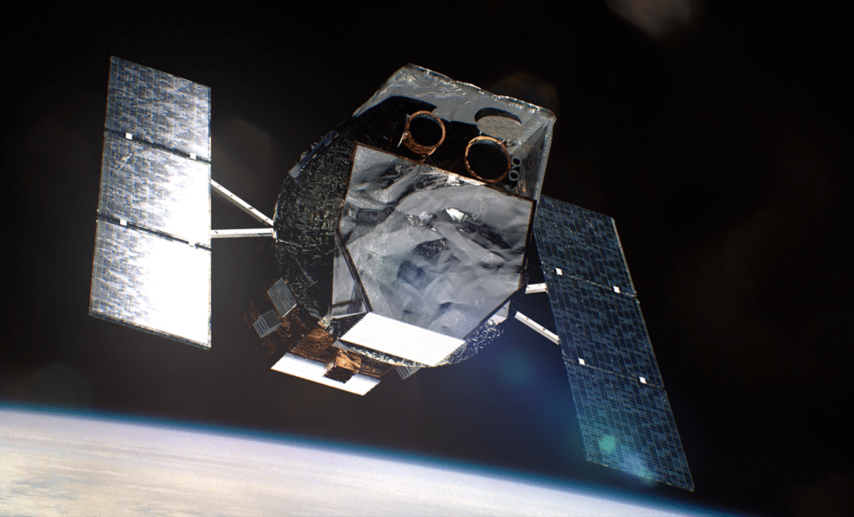 A NASA Spacecraft Is Falling Toward Earth, Now A High-Risk Rescue Effort Is Trying To Catch It In Time