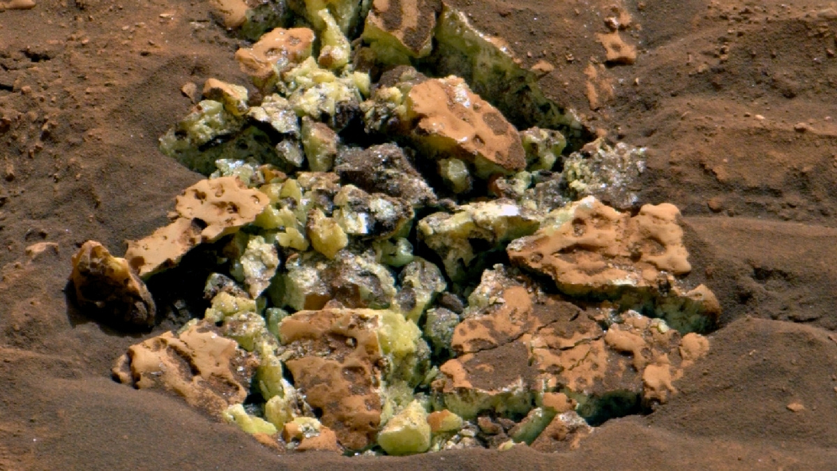 Curiosity Cracked Open a Rock on Mars And Revealed a Huge Surprise : ScienceAlert