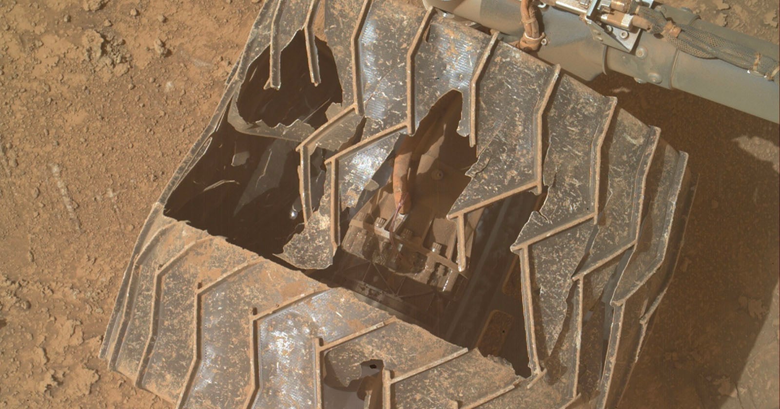 There’s an Even Larger Hole in the Wheel of NASA’s Mars Curiosity Rover