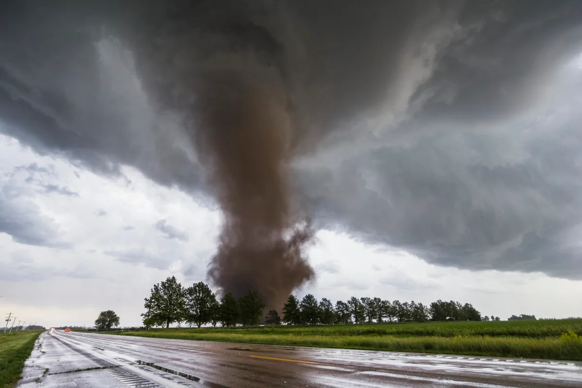 Can you survive inside a tornado? This scientist did by accident—he’s lucky to be alive