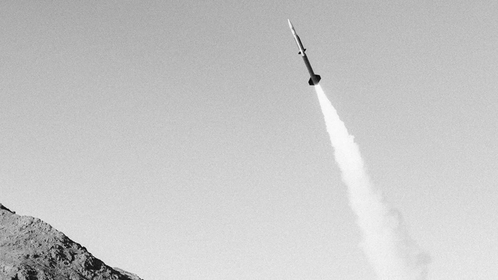 US to test hypersonic missile with 497-mile-range from Hornet fighter