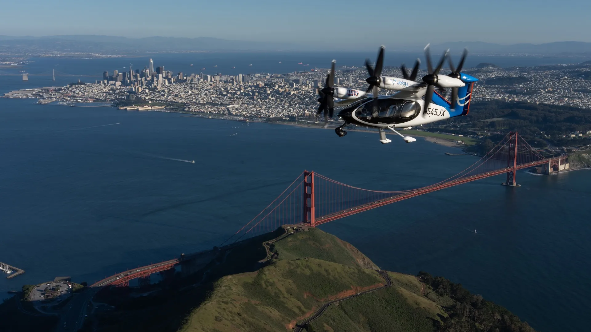 Electric air taxi flies over San Francisco in major demonstration