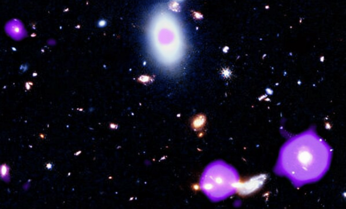 NASA’s Chandra Uncovers a 10-Billion-Year Black Hole Mystery, Revealing Why Their Growth Suddenly Slowed