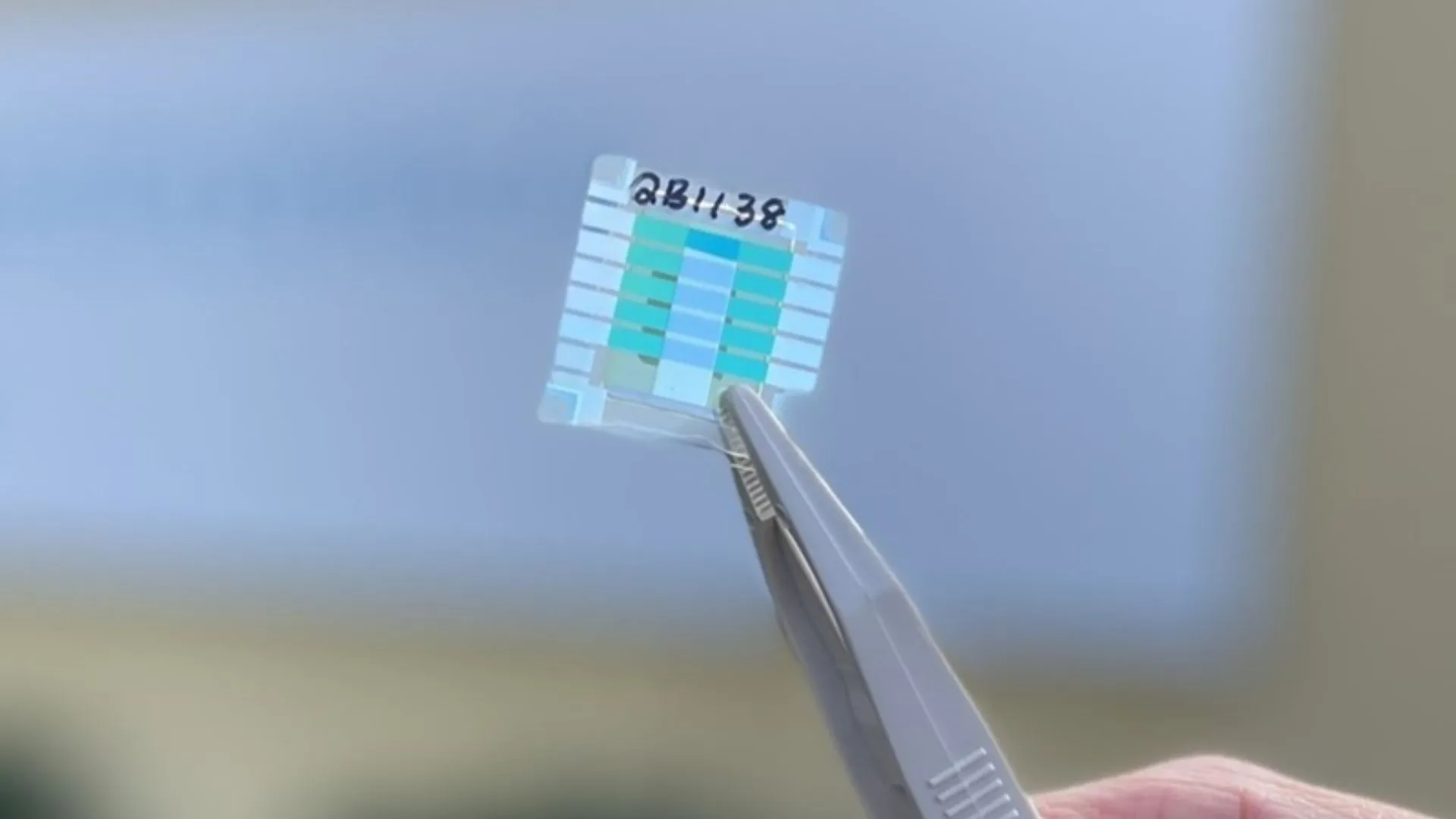 World’s first quantum battery charges faster as it gets bigger